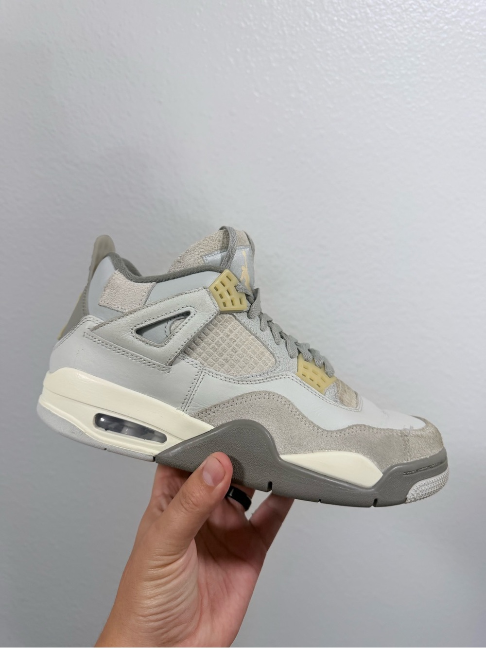 Jordan retro 4 grey